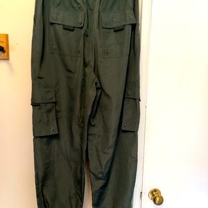 Noli Yoga Joggers- brand new, never worn. Size medium.